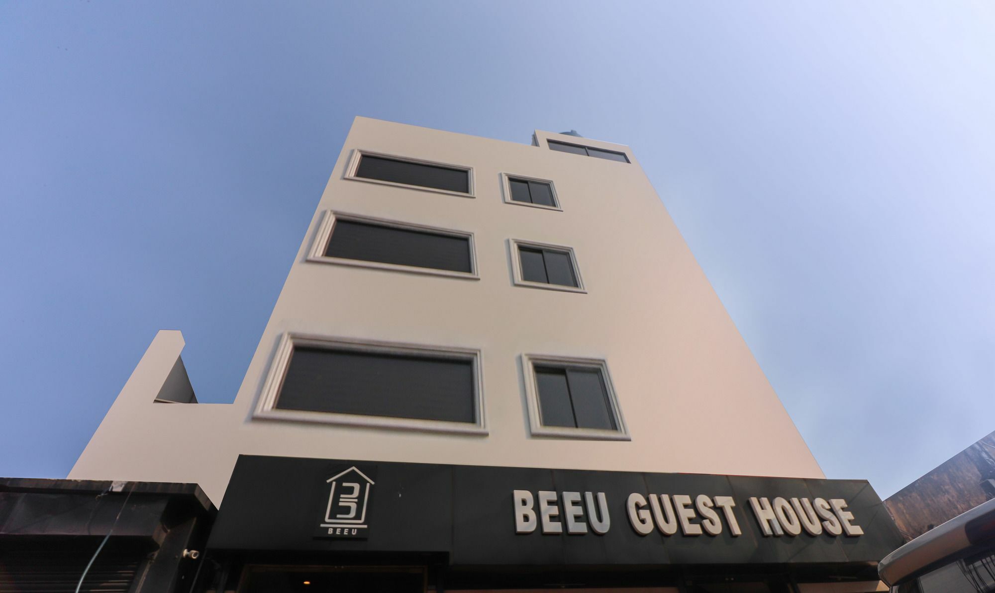 Capital O 8318 Beeu Guest House Liluāh Buitenkant foto